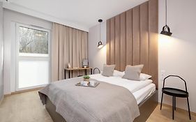 Lema 19 Uniqe Apartment In Krakow With Garden Air Conditioning Parking Near Tauron Arena By Renters Prestige